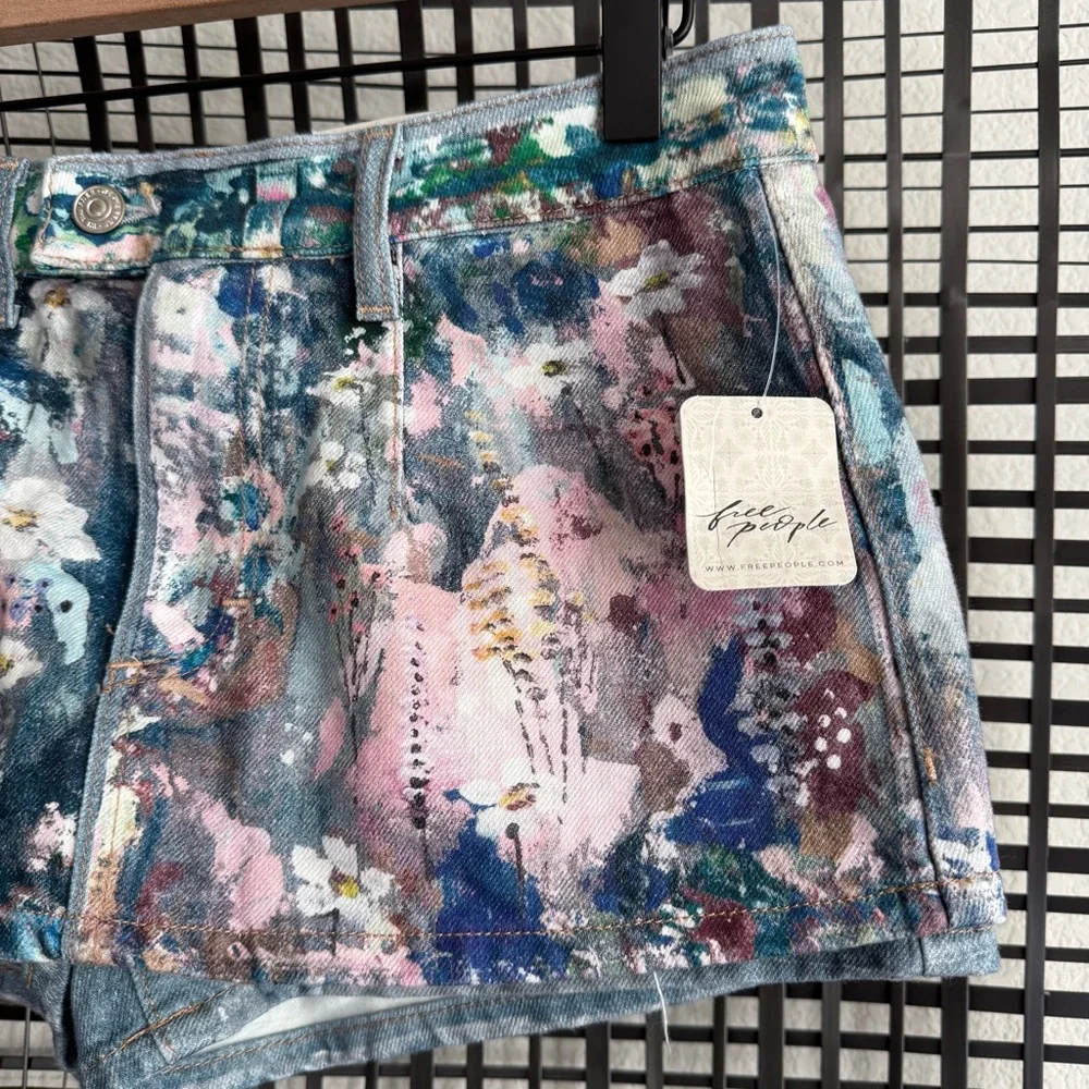 Free people We The Free Gallivanting Illusions Skort pink floral canvas